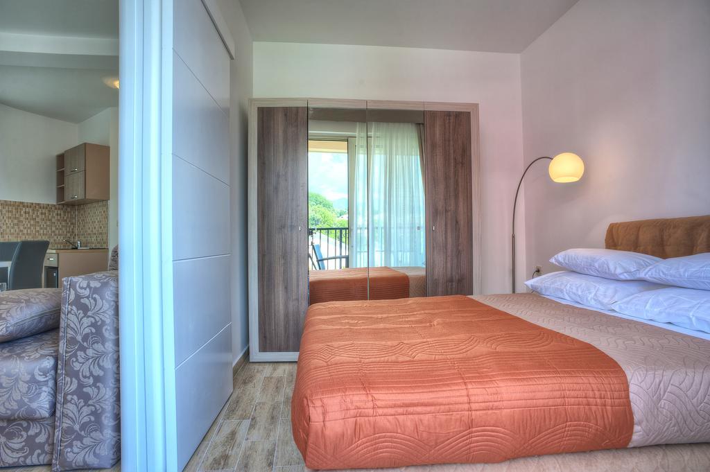 Guest House Przno Bay Sveti Stefan Eksteriør bilde